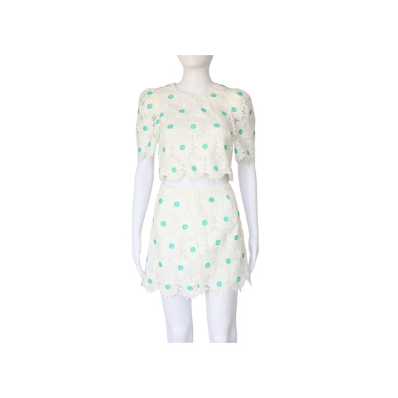 SAYLOR Two Piece White Flower Mini Skirt & Top - White - XS - Picture 2 of 3